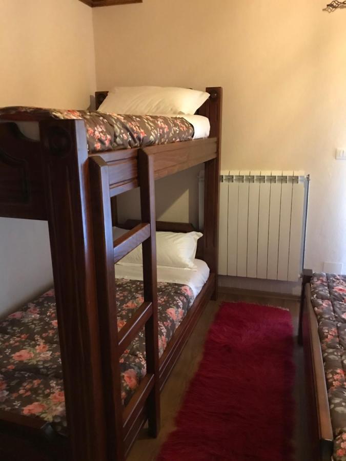 Bujtina Hader Xhebro Hostel Tepelena Kültér fotó