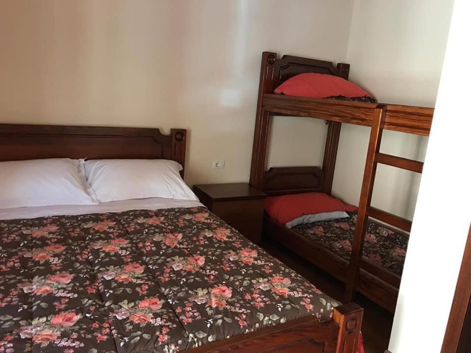 Bujtina Hader Xhebro Hostel Tepelena Kültér fotó