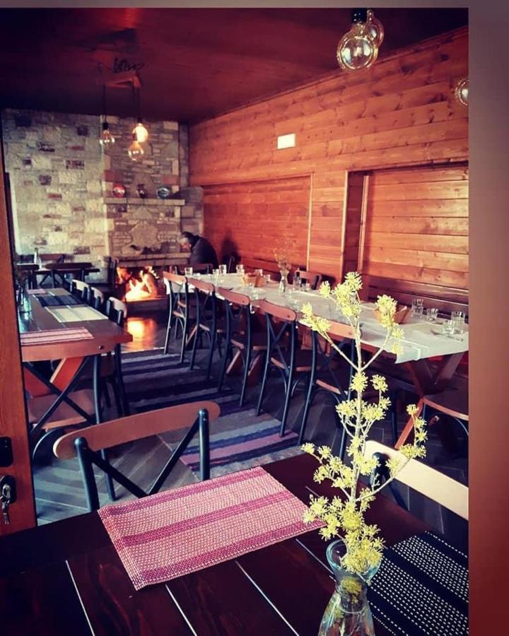 Bujtina Hader Xhebro Hostel Tepelena Kültér fotó