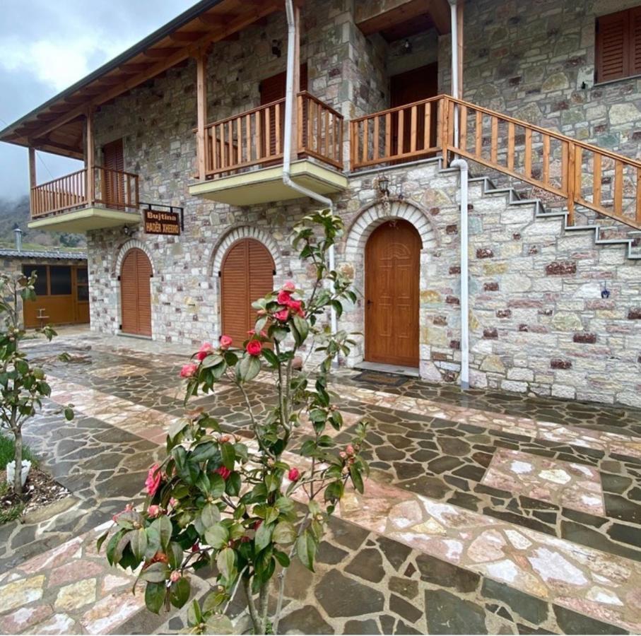 Bujtina Hader Xhebro Hostel Tepelena Kültér fotó