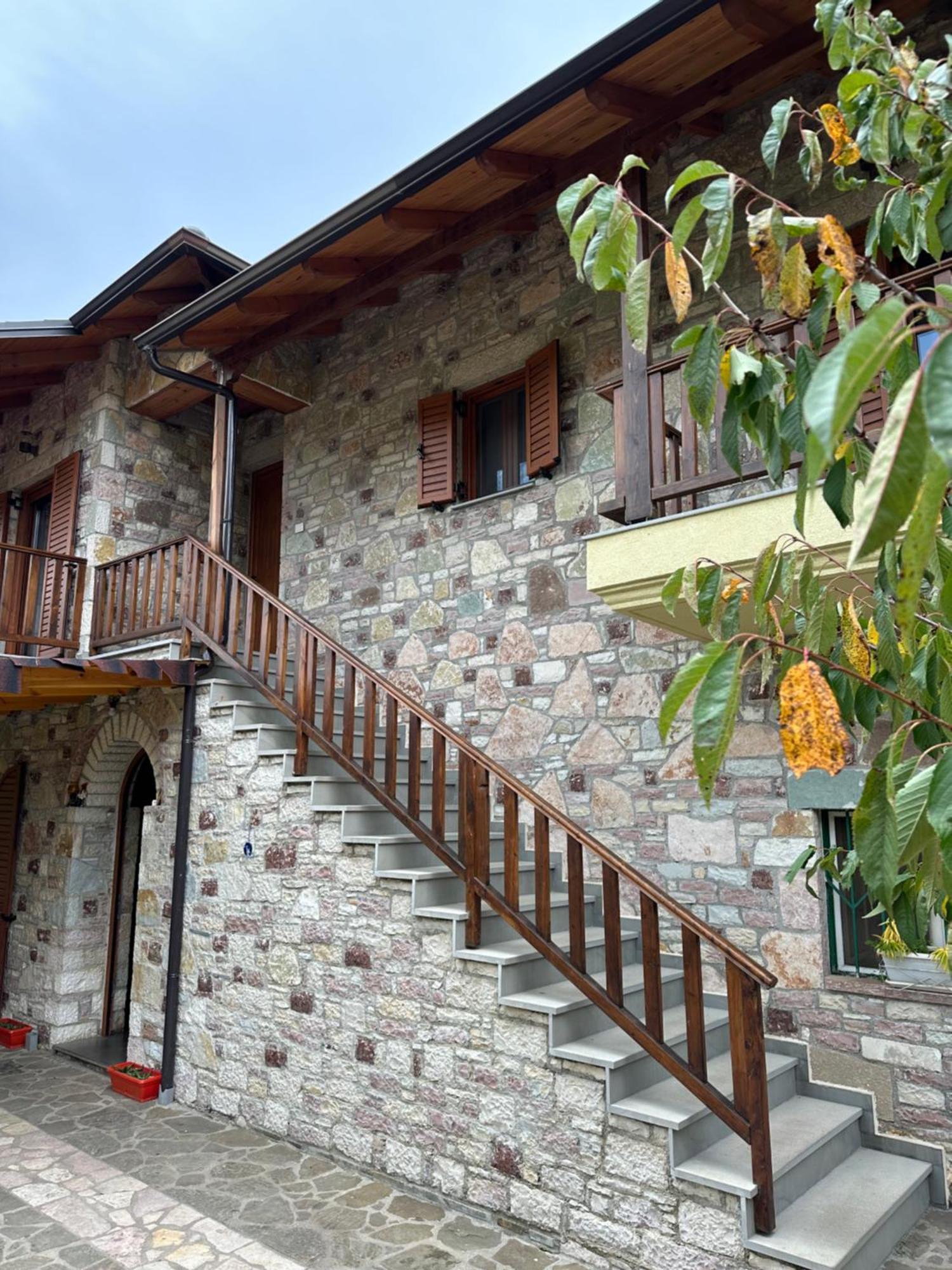 Bujtina Hader Xhebro Hostel Tepelena Kültér fotó